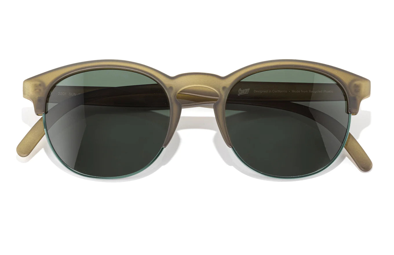 sunski_polarized_sunglasses_avila_olive_forest_1_1360x_jpg.webp